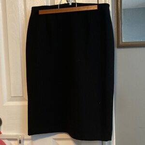 JH Collectibles Elegant Black Pencil Skirt Size 8